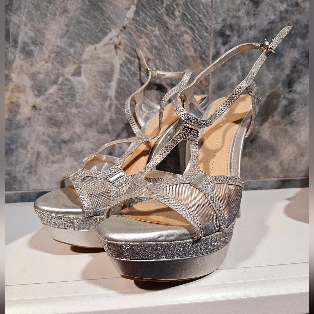 Gianni Bini 8 designer Heels Silve Slingbacks Sparkly Platform Wedding 5"